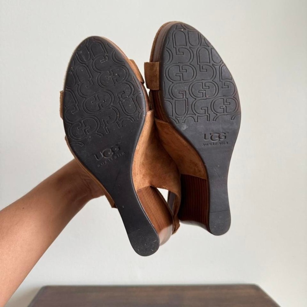 UGG suede brown heel size 7 peeptoe strappy - Picture 6 of 7